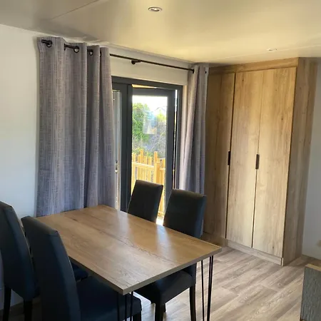 Cristal D'opale مكان تخييم كاميير